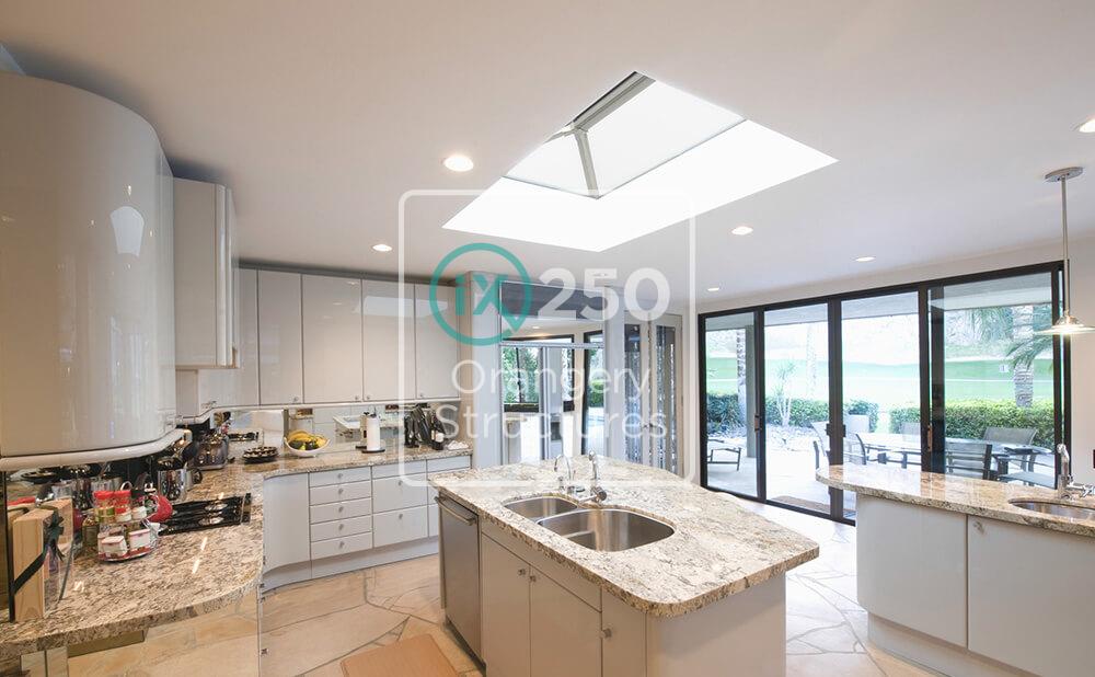 Kitchen extension with a roof lantern